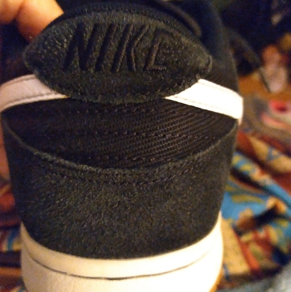 Mens Nike SB Zoom Dunk Low Pro Black - Picture 11 of 13